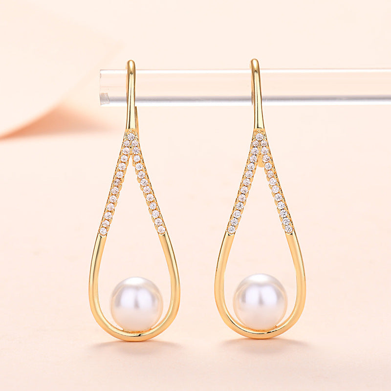 Water Drop Pearl Earrings