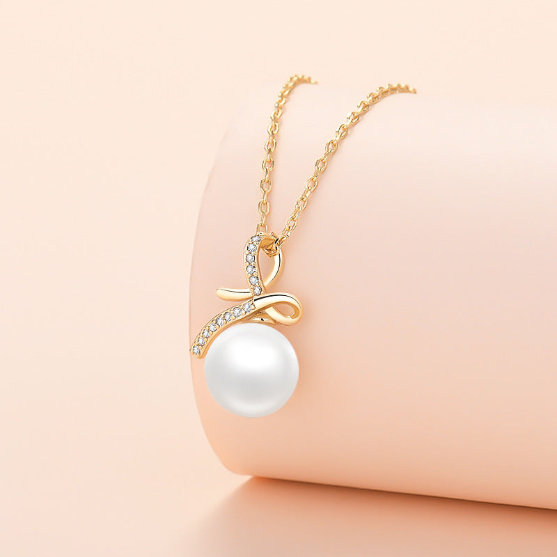 Bow Tie Pearl Necklace